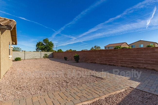 Building Photo - 3625 E Del Rio Dr