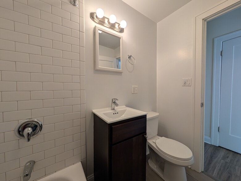 Building Photo - 2930 W Palmer St