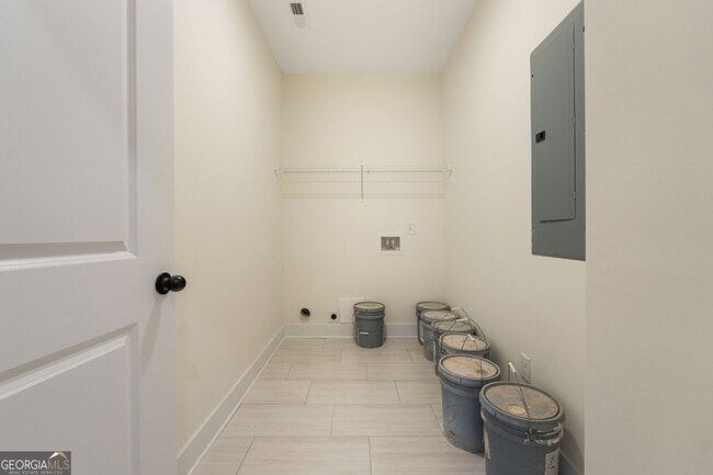 Building Photo - 2002 Millstream Ct