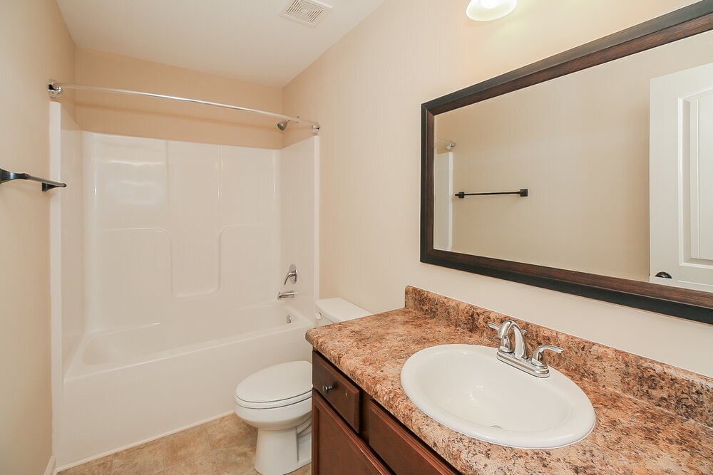 Building Photo - 1025 West Ave