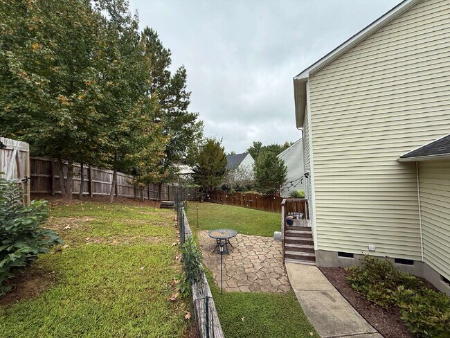 Building Photo - 4506 Coral Dr