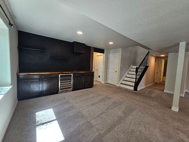 Building Photo - 13256 Park Meadows Dr