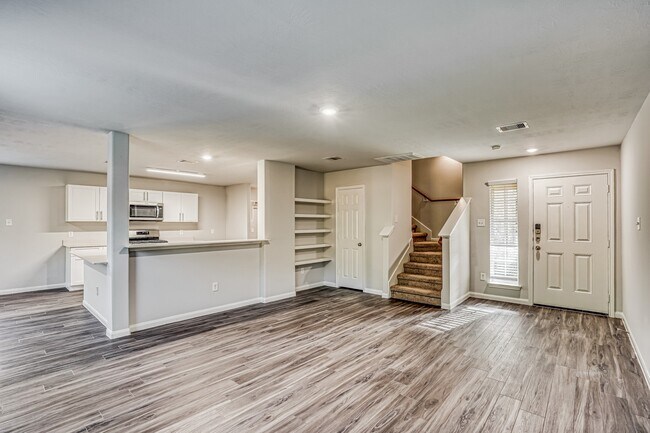Building Photo - 5738 S Brenwood Dr