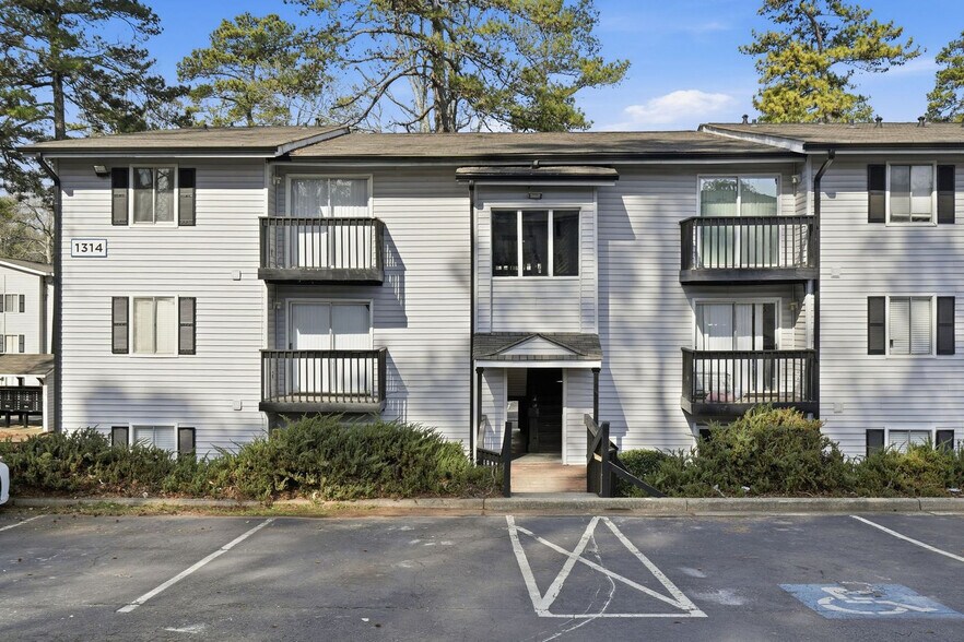 Building Photo - 1314 Stone Mill Ct