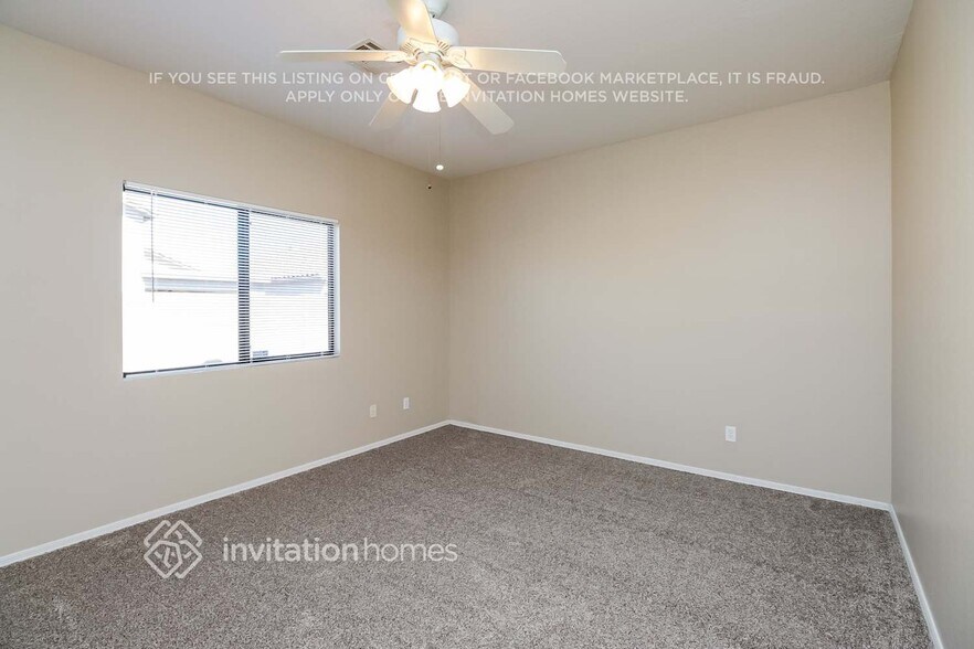 Building Photo - 922 W St Kateri Ave