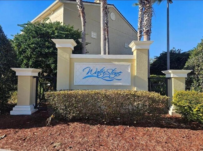Building Photo - 2404 Bella Vista Dr