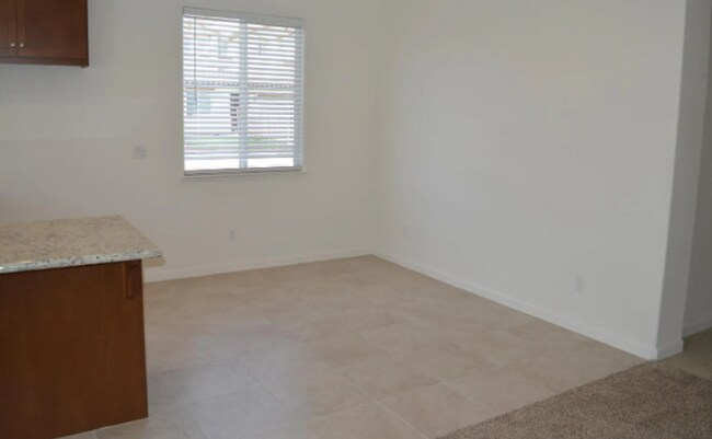 Building Photo - 4467 Jennifer Wy