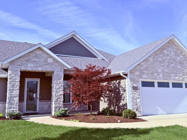 Building Photo - 4914 Glide Cv