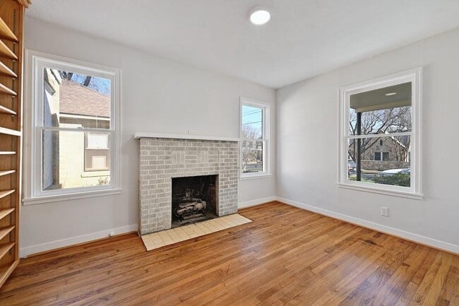 Building Photo - 1102 Garner Ave