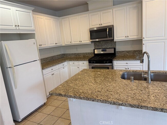 Building Photo - 3010 E Via Fiano