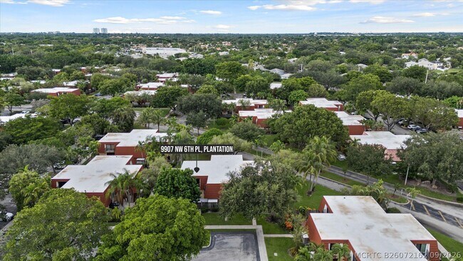 Building Photo - 9907 NW 6th Pl