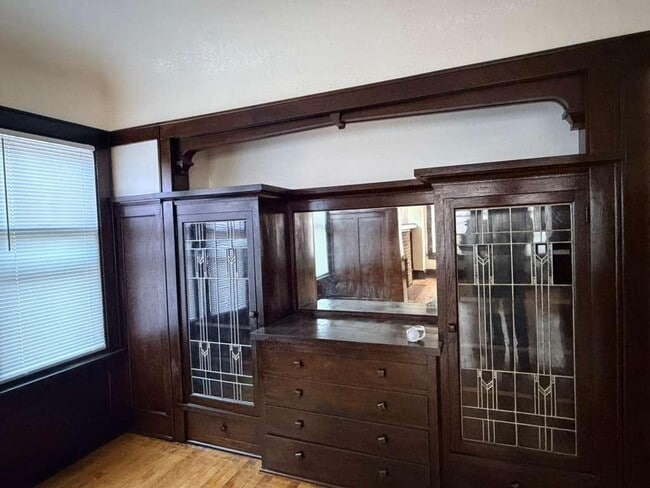 Building Photo - 2213 N 57th St