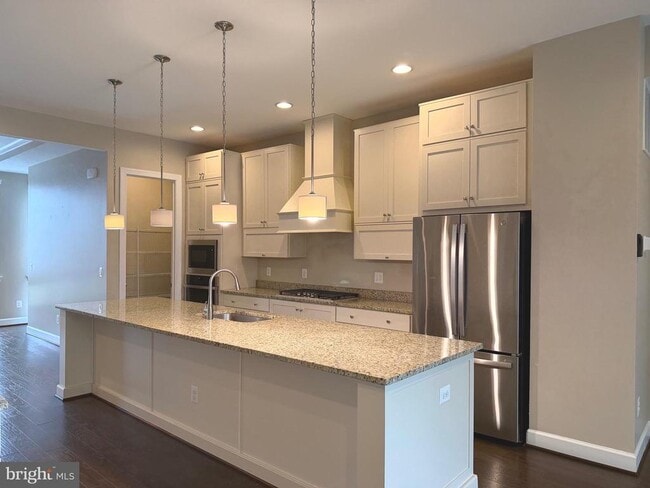 Building Photo - 20396 Roslindale Dr