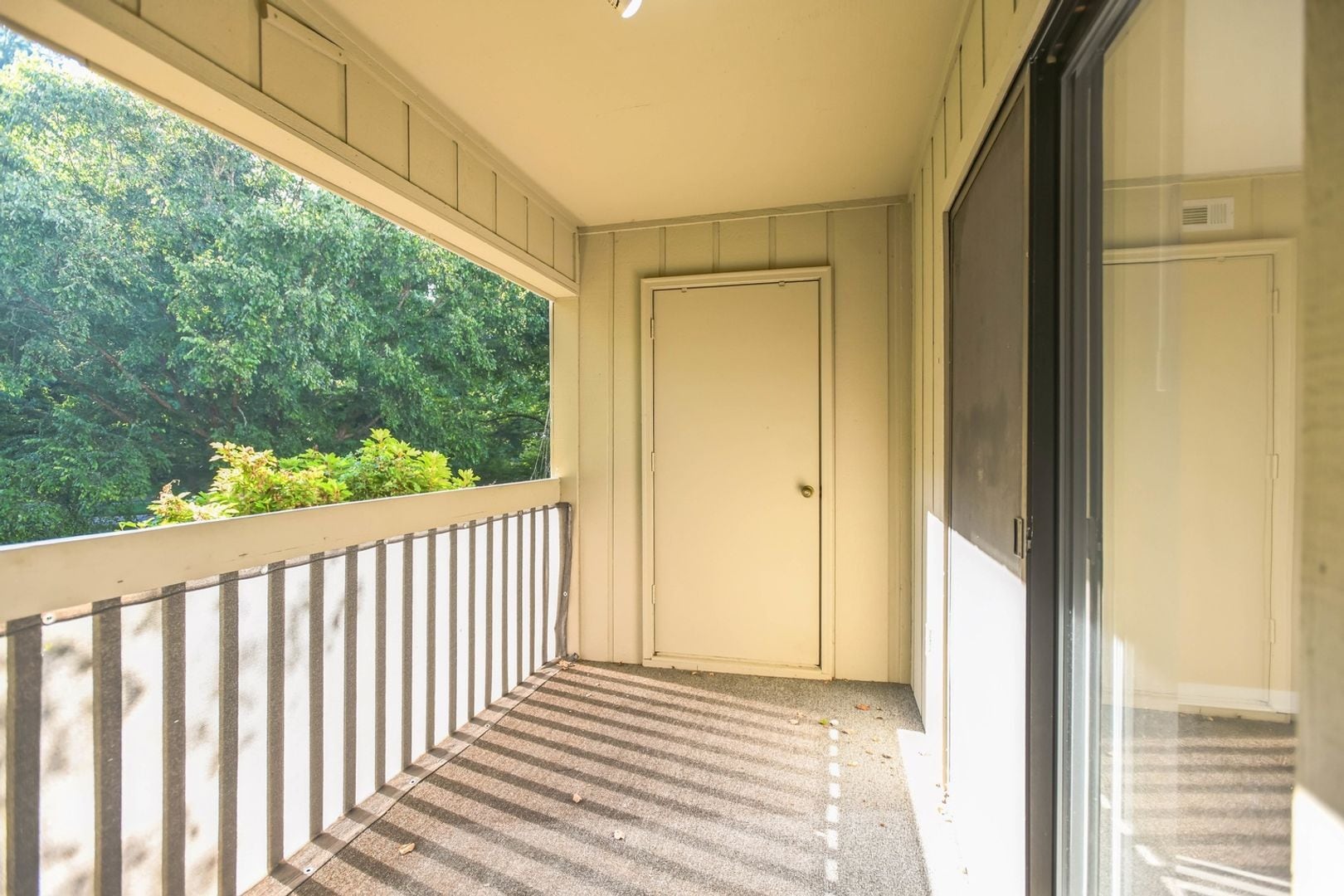 Building Photo - 301 Abbey Cir