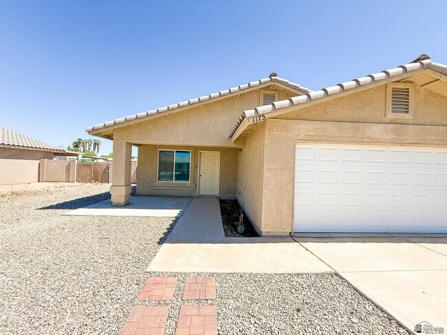 Building Photo - 1175 S 47th Ave