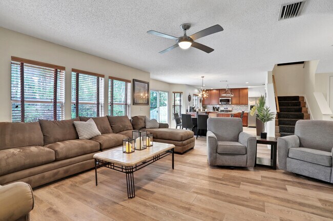 Building Photo - 12746 Megan Jean Ct