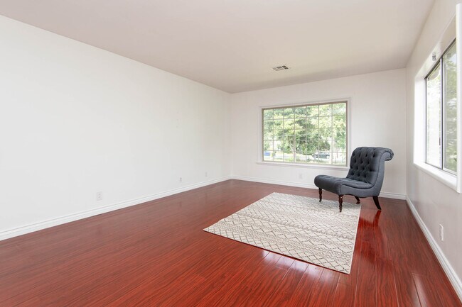 Living Room - 11648 Chandler Blvd