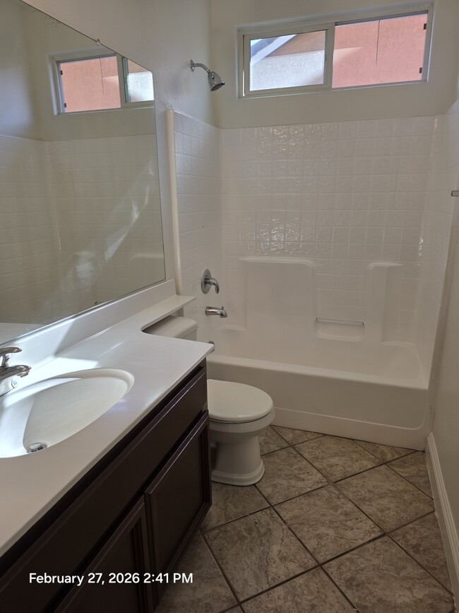 Building Photo - 6905 Loheit Way