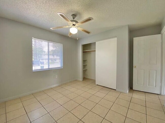 Building Photo - 4504 Ballentine Ct