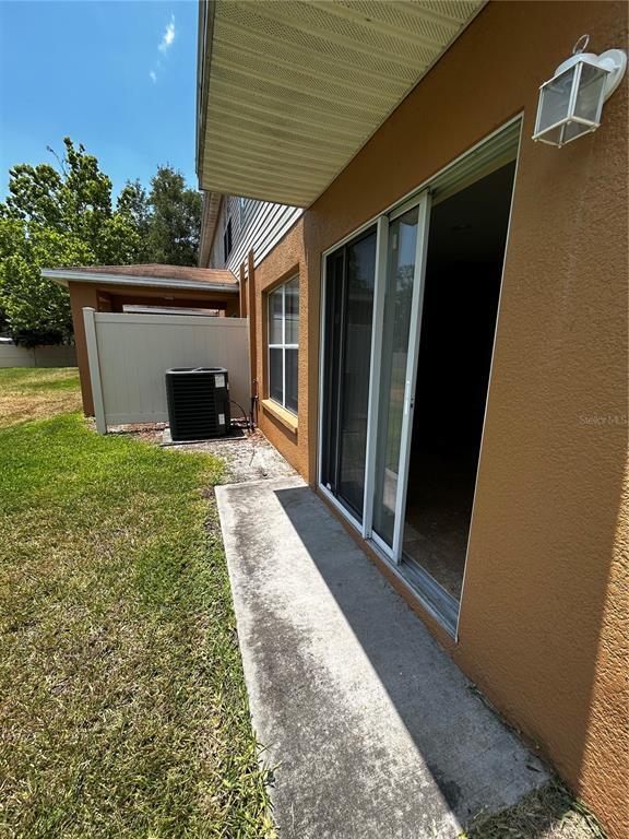Building Photo - 6961 Hawthorne Trace Ln
