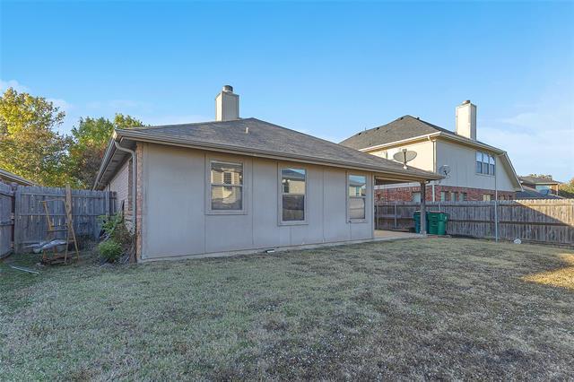 Building Photo - 2050 Lake Trail Dr