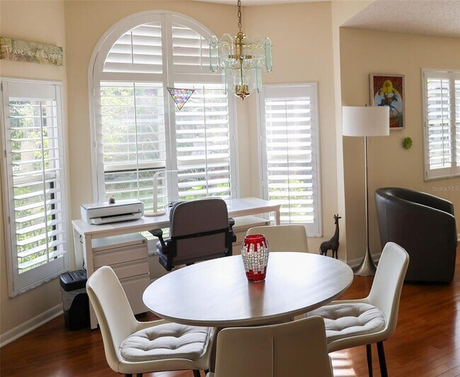 Building Photo - 1695 Hamilton Ct