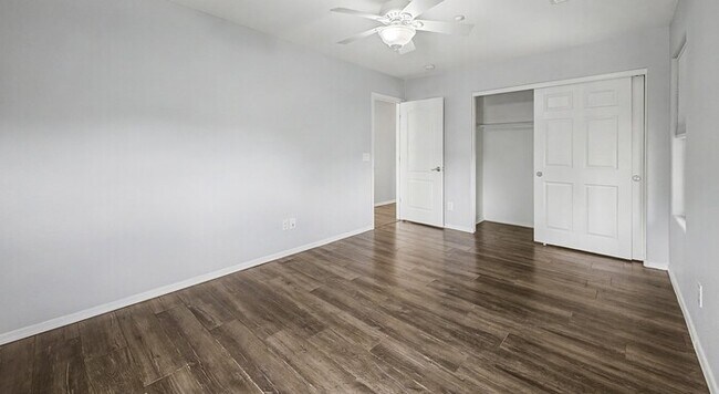 Building Photo - 17593 N 185th Dr