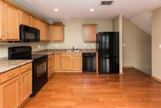 Upgraded Kitchen Appliances - 3143 SW Arlan Ln