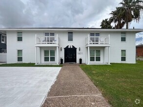Building Photo - 1601 Ocean Dr