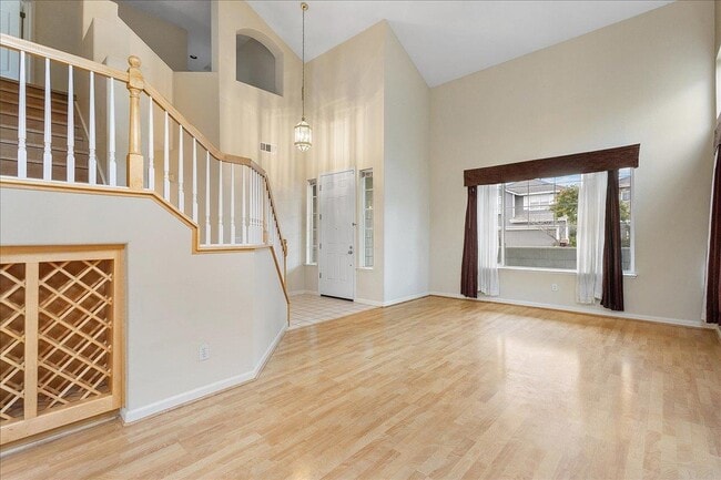 Building Photo - 16 Smith Ct