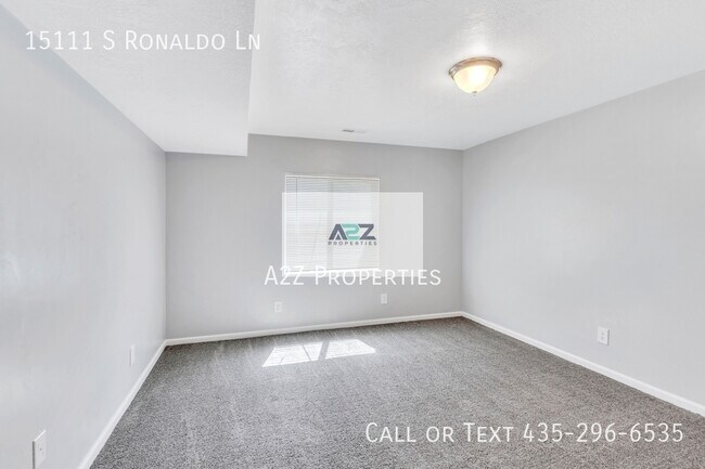 Building Photo - 15111 S Ronaldo Ln