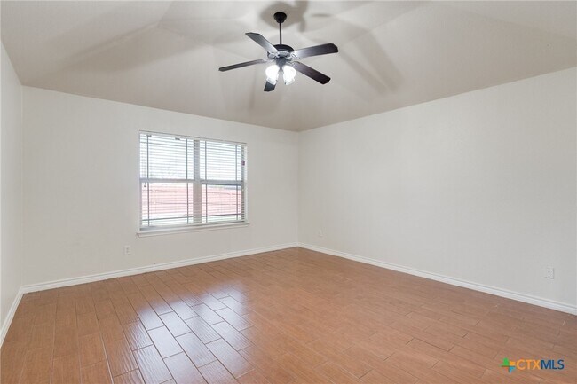 Building Photo - 4501 Chelsea Dr