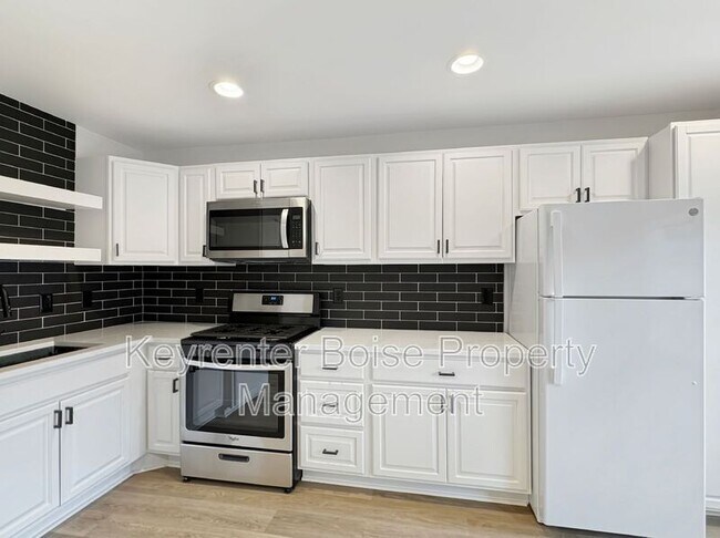 Building Photo - 1516 1/2 N 7th St