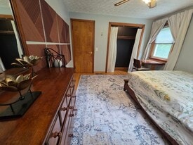 Building Photo - 880 Marshall Rd