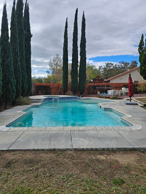 Building Photo - 15775 Cheyenne St