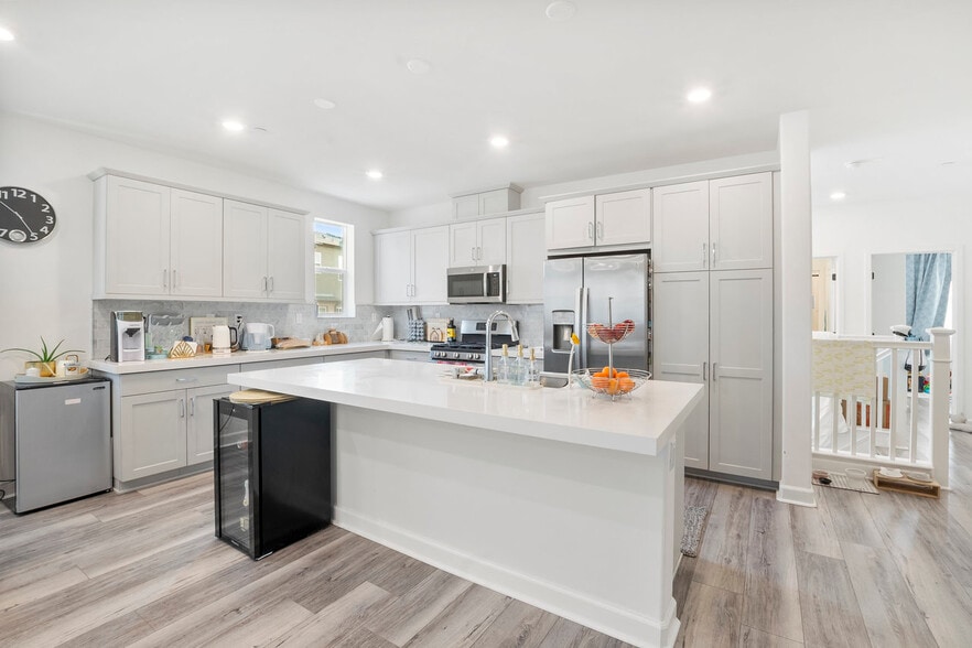 Building Photo - 7962 Belluno Way