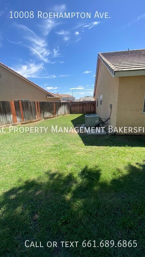 Building Photo - 10008 Roehampton Ave