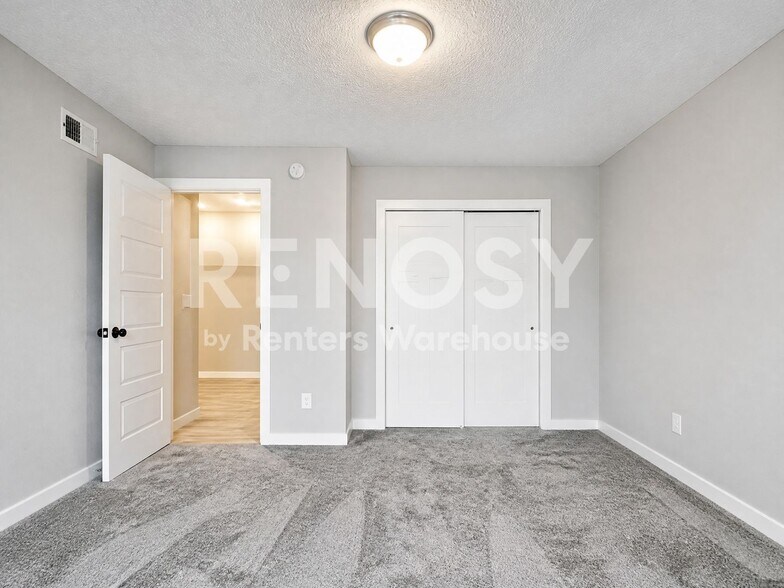 Building Photo - 10598 Weston Wy N