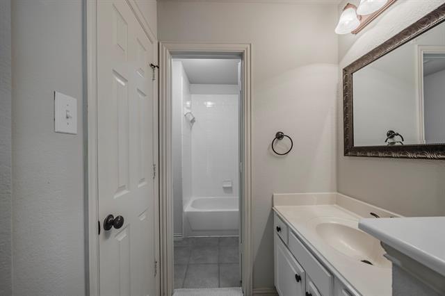 Building Photo - 362 Spring Meadow Dr