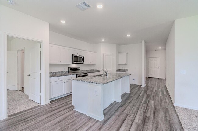 Building Photo - 6307 Highland Hts Dr