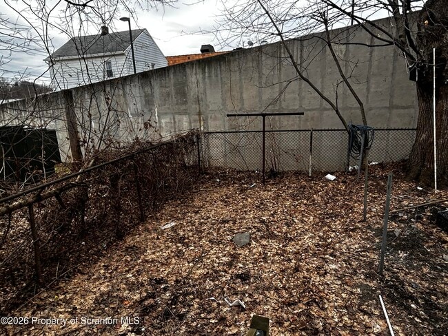 Building Photo - 26 S Church St