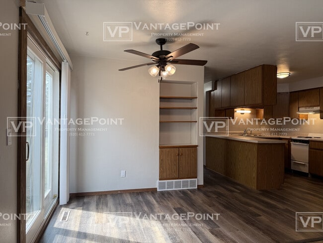 Building Photo - 2719 N Locust St