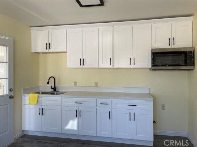 Building Photo - 18025 Seine Ave