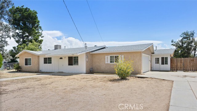 Building Photo - 5302 W Ave L-2