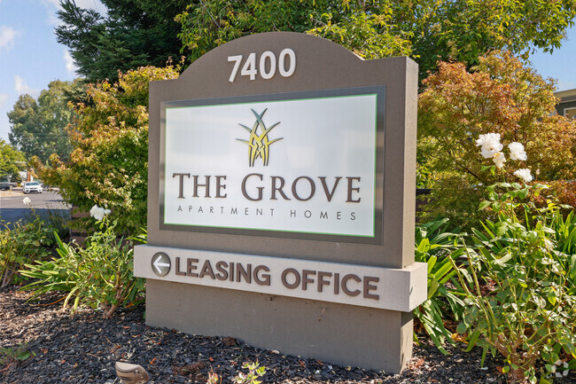 Building Photo - The Grove Apartments