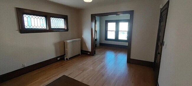 Building Photo - 1907 11th Ave S