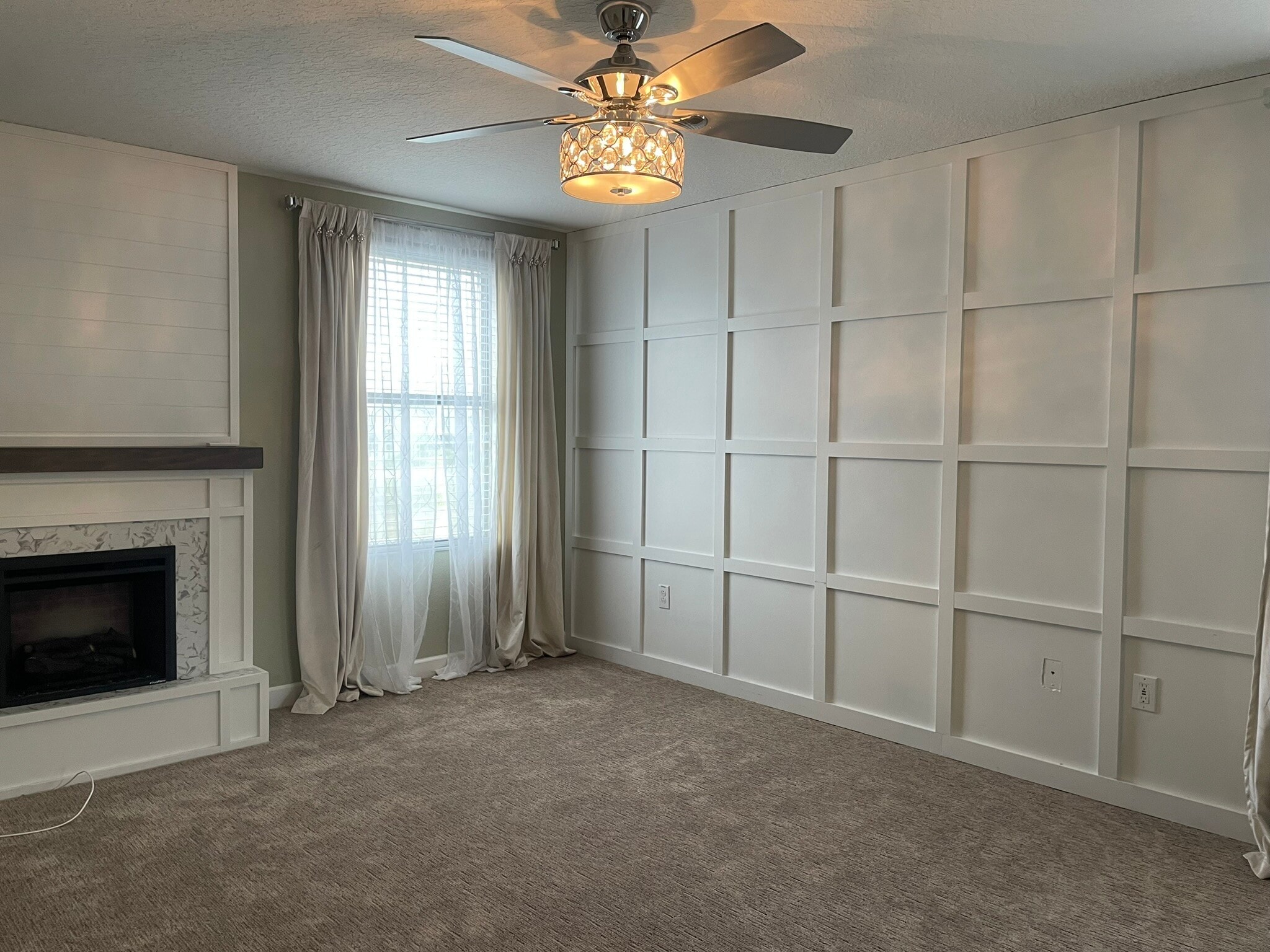 Master Bedroom Upstairs - 2293 Victoria Dr
