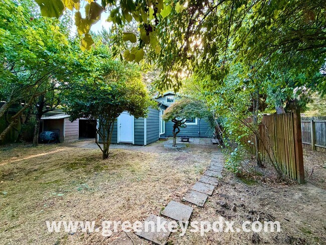 Building Photo - 5434 SE 20th Ave