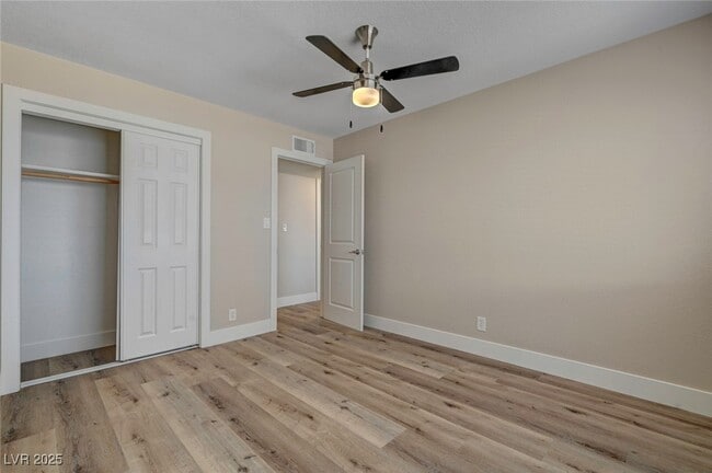 Building Photo - 6121 Edgewood Cir