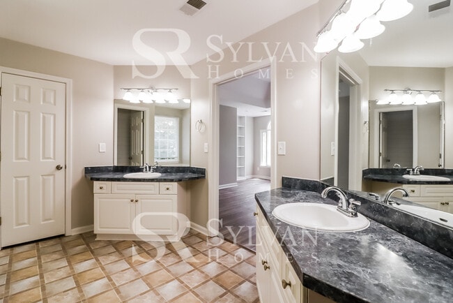 Building Photo - Coming HOME never felt so good!